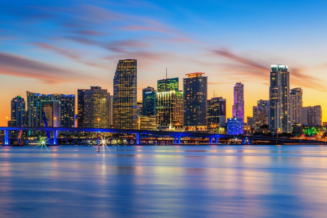 מיאמי Enchanting Cozy Apartment 10 Min Away From Airport, Calle 8, Brickell, Coral Gables, The Beach And More! מראה חיצוני תמונה