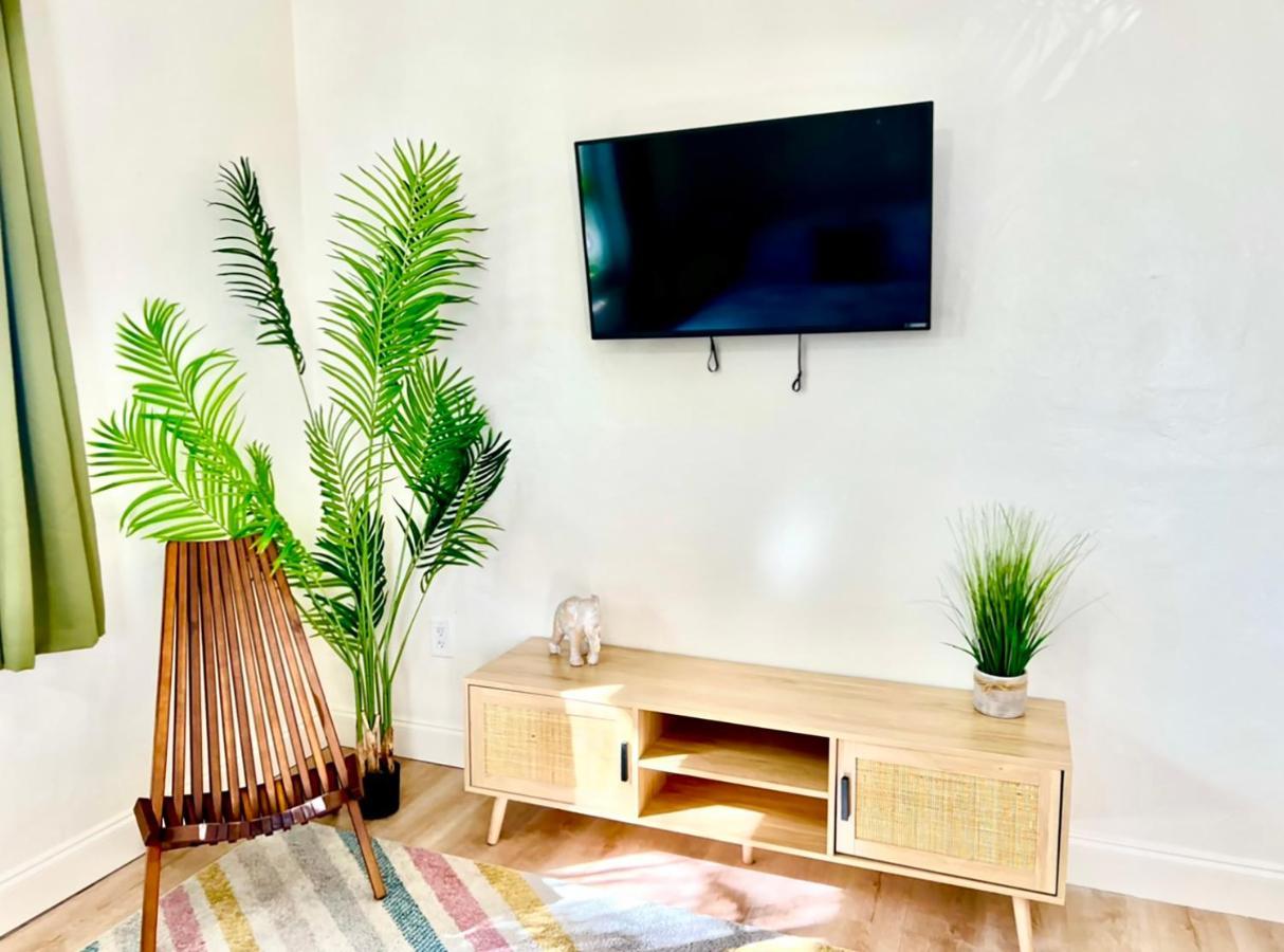 מיאמי Enchanting Cozy Apartment 10 Min Away From Airport, Calle 8, Brickell, Coral Gables, The Beach And More! מראה חיצוני תמונה